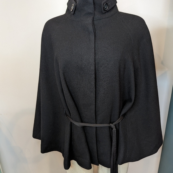 Vintage Wool Cape, black wool blend with satin tie Size M loose fit - Picture 8 of 13